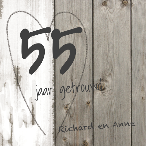 Uitnodiging wit geverfd hout en getekend hart 55 jaar huwelijk